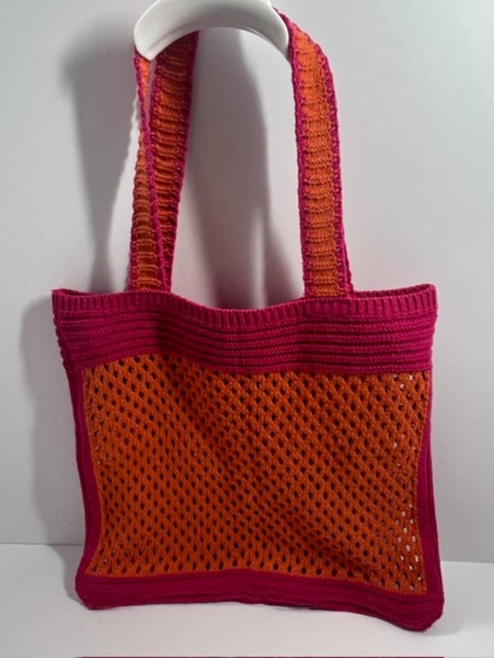 BOUTIQUE CROCHET/KNIT CARRY-ALL TOTE HOT PINK AND ORANGE